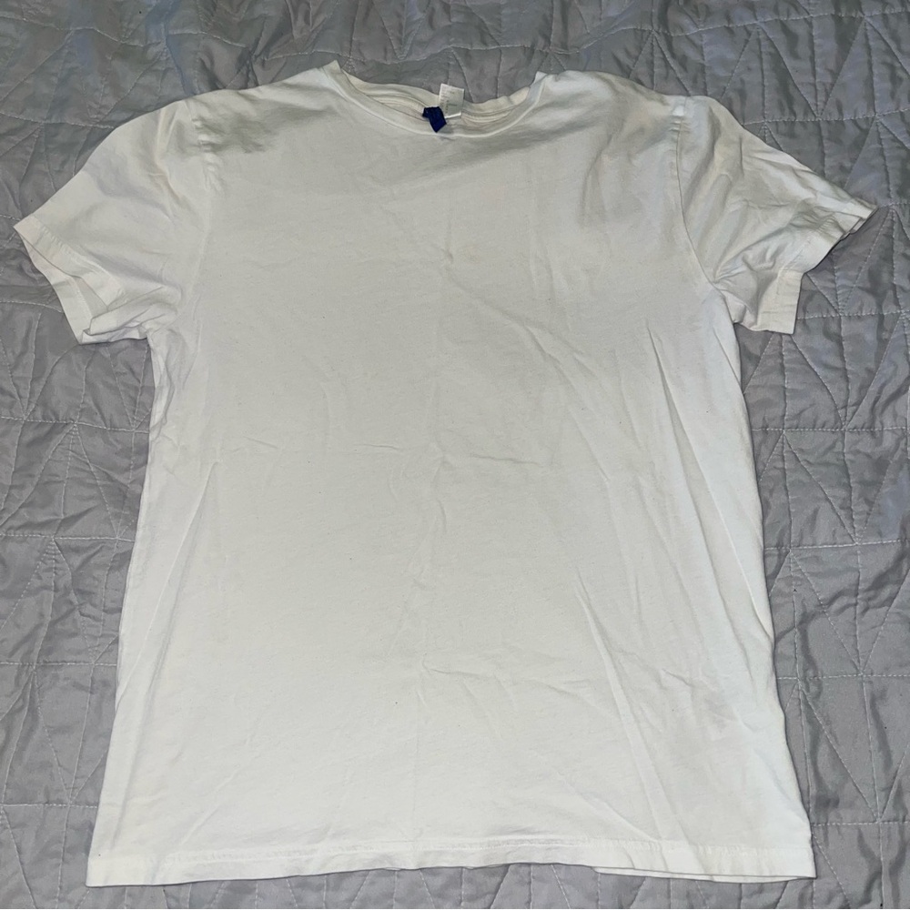 Medium White tshirt